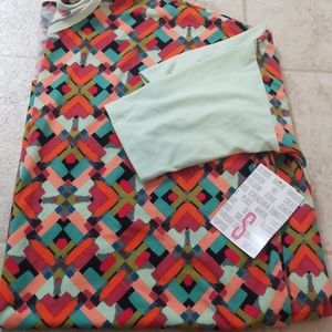 Lularoe top